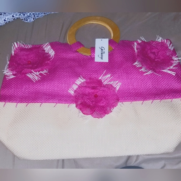 NWT GaBaangs Straw Tote Handbag w/wooden handles - Picture 1 of 4